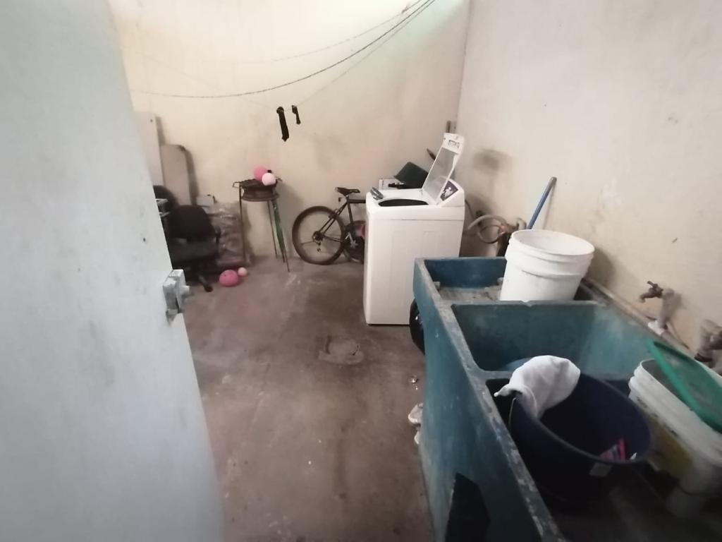 Venta de Casa o Casas, Terrenos, Propiedades, Apartamentos, Inmuebles en Guatemala, zona 11, zona 7, zona 2, zona 18, zona 16, Mixco, Carretera Al Salvador, Fraijanes, Santa Catarina Pinula, Antigua Guatemala, Villa Nueva, Villa Canales, San Miguel Petapa - Venta o Alquiler de Casas En Guatemala