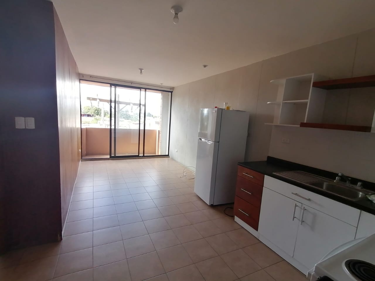 Venta de Casa o Casas, Terrenos, Propiedades, Apartamentos, Inmuebles en Guatemala, zona 11, zona 7, zona 2, zona 18, zona 16, Mixco, Carretera Al Salvador, Fraijanes, Santa Catarina Pinula, Antigua Guatemala, Villa Nueva, Villa Canales, San Miguel Petapa - Venta o Alquiler de Casas En Guatemala