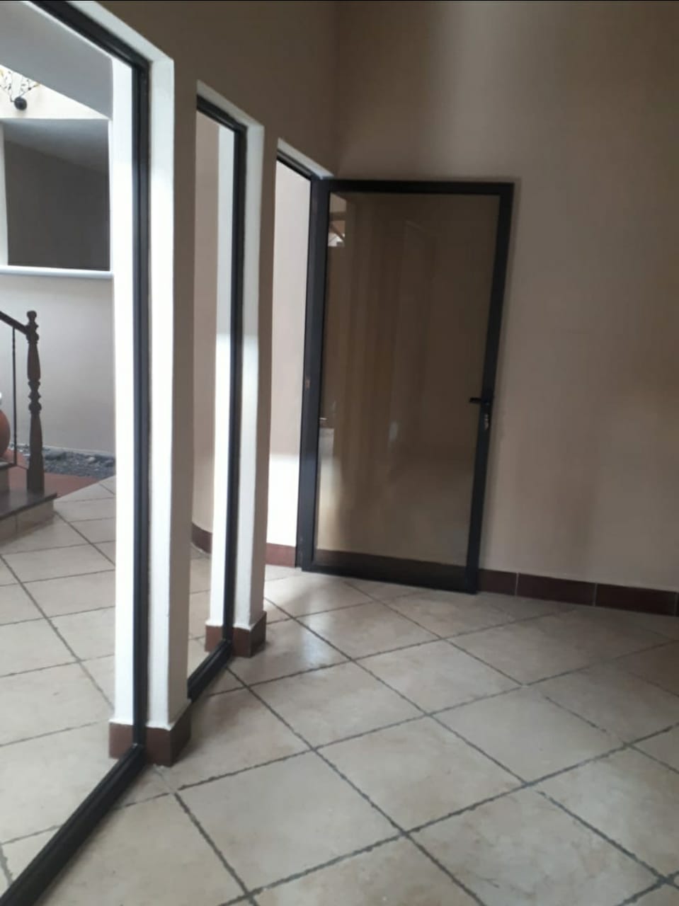 Venta de Casa o Casas, Terrenos, Propiedades, Apartamentos, Inmuebles en Guatemala, zona 11, zona 7, zona 2, zona 18, zona 16, Mixco, Carretera Al Salvador, Fraijanes, Santa Catarina Pinula, Antigua Guatemala, Villa Nueva, Villa Canales, San Miguel Petapa - Venta o Alquiler de Casas En Guatemala