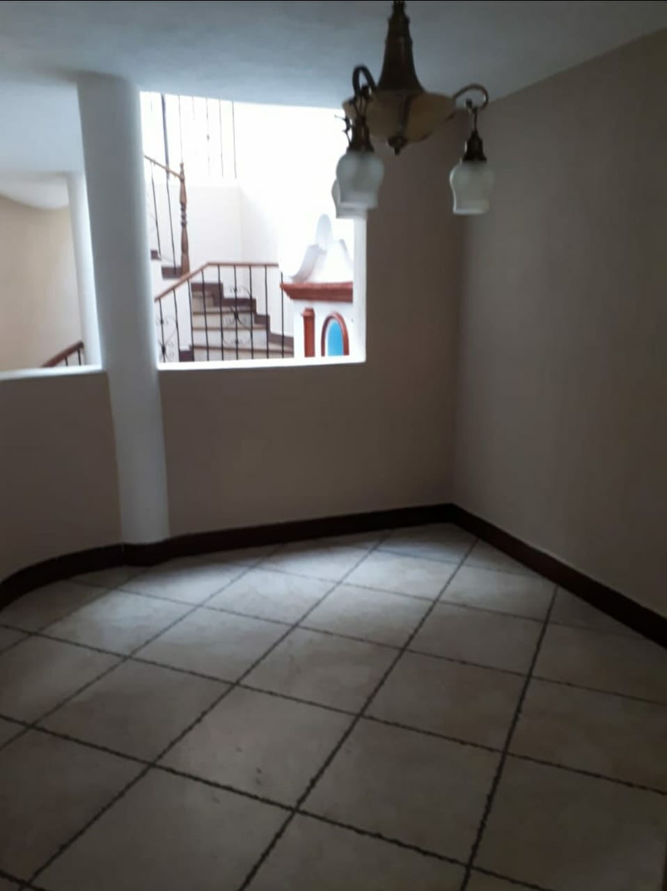 Venta de Casa o Casas, Terrenos, Propiedades, Apartamentos, Inmuebles en Guatemala, zona 11, zona 7, zona 2, zona 18, zona 16, Mixco, Carretera Al Salvador, Fraijanes, Santa Catarina Pinula, Antigua Guatemala, Villa Nueva, Villa Canales, San Miguel Petapa - Venta o Alquiler de Casas En Guatemala