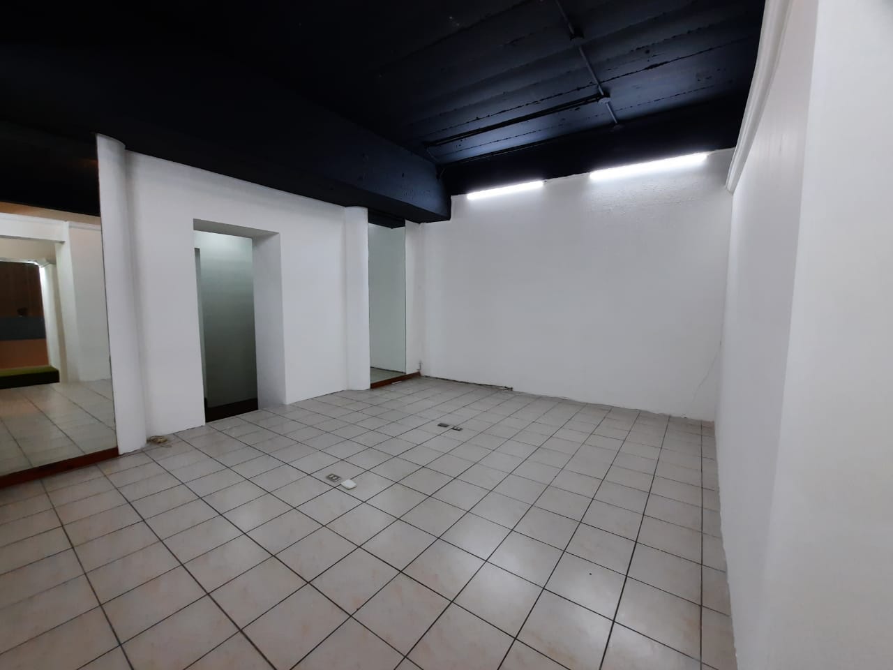 Venta de Casa o Casas, Terrenos, Propiedades, Apartamentos, Inmuebles en Guatemala, zona 11, zona 7, zona 2, zona 18, zona 16, Mixco, Carretera Al Salvador, Fraijanes, Santa Catarina Pinula, Antigua Guatemala, Villa Nueva, Villa Canales, San Miguel Petapa - Venta o Alquiler de Casas En Guatemala