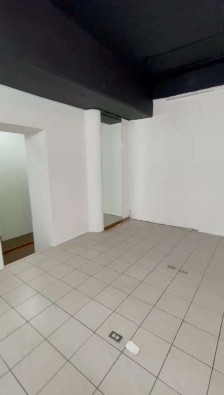 Venta de Casa o Casas, Terrenos, Propiedades, Apartamentos, Inmuebles en Guatemala, zona 11, zona 7, zona 2, zona 18, zona 16, Mixco, Carretera Al Salvador, Fraijanes, Santa Catarina Pinula, Antigua Guatemala, Villa Nueva, Villa Canales, San Miguel Petapa - Venta o Alquiler de Casas En Guatemala