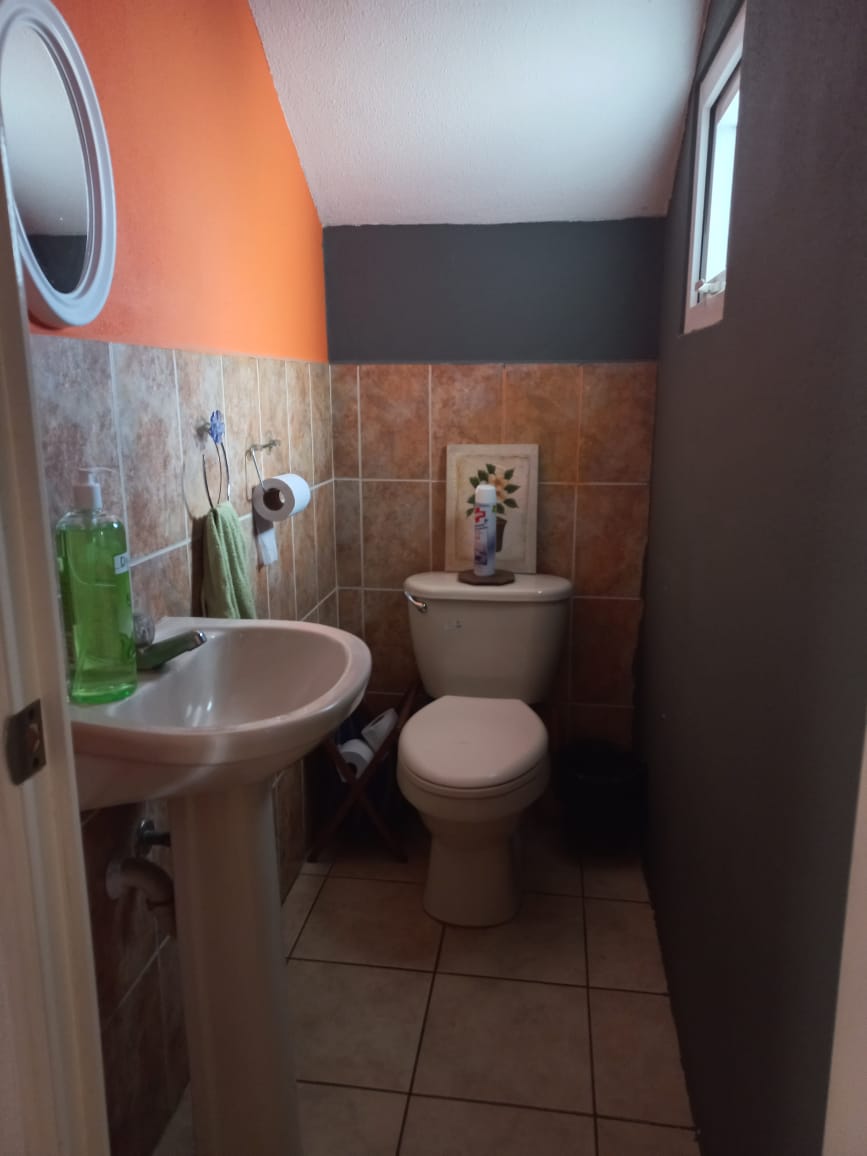 Venta de Casa o Casas, Terrenos, Propiedades, Apartamentos, Inmuebles en Guatemala, zona 11, zona 7, zona 2, zona 18, zona 16, Mixco, Carretera Al Salvador, Fraijanes, Santa Catarina Pinula, Antigua Guatemala, Villa Nueva, Villa Canales, San Miguel Petapa - Venta o Alquiler de Casas En Guatemala