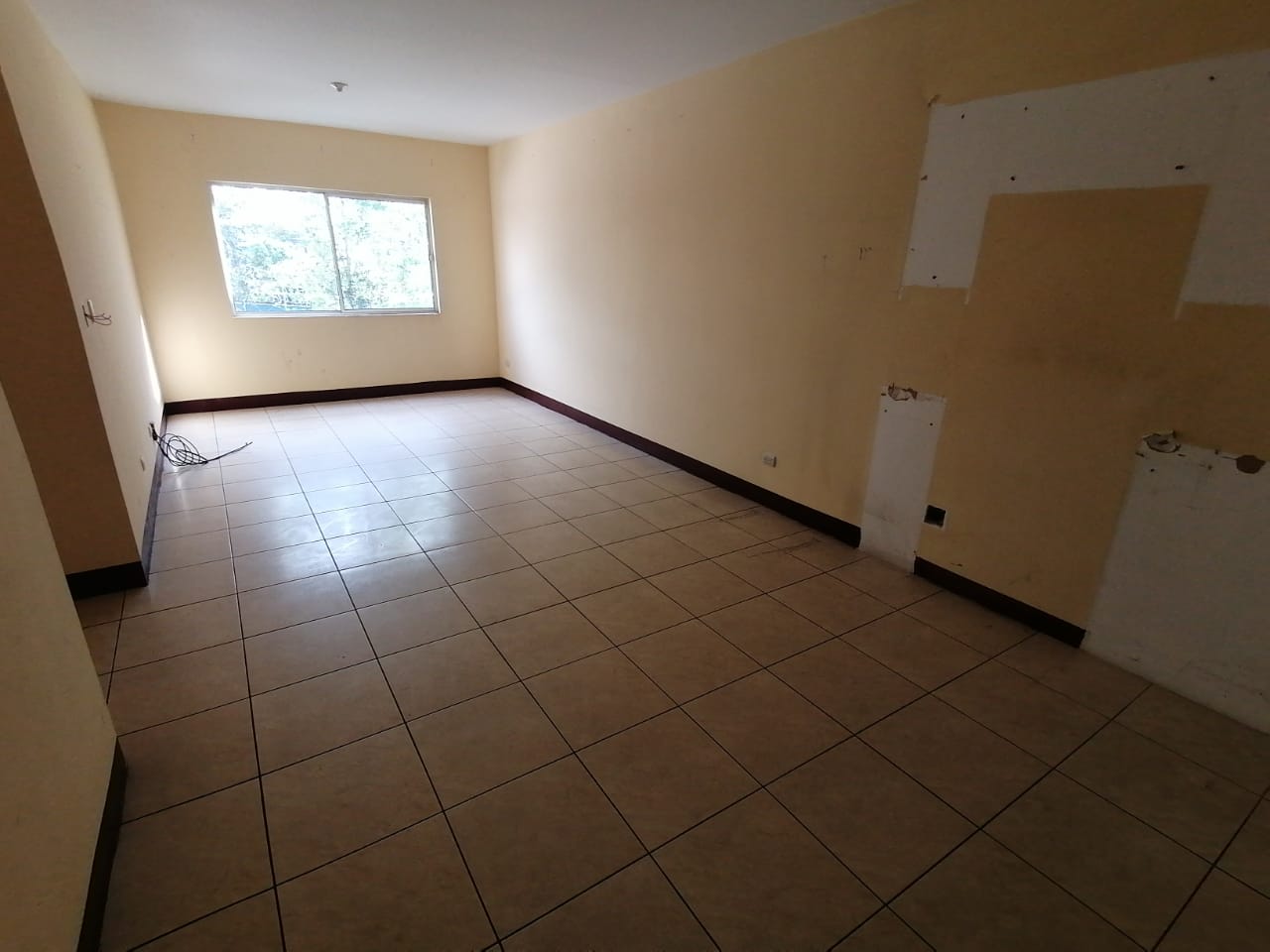 Venta de Casa o Casas, Terrenos, Propiedades, Apartamentos, Inmuebles en Guatemala, zona 11, zona 7, zona 2, zona 18, zona 16, Mixco, Carretera Al Salvador, Fraijanes, Santa Catarina Pinula, Antigua Guatemala, Villa Nueva, Villa Canales, San Miguel Petapa - Venta o Alquiler de Casas En Guatemala