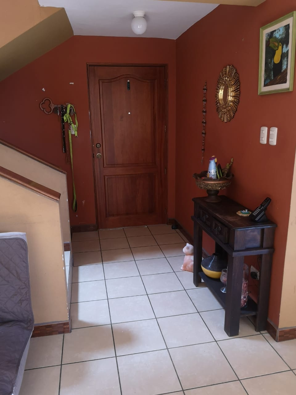 Venta de Casa o Casas, Terrenos, Propiedades, Apartamentos, Inmuebles en Guatemala, zona 11, zona 7, zona 2, zona 18, zona 16, Mixco, Carretera Al Salvador, Fraijanes, Santa Catarina Pinula, Antigua Guatemala, Villa Nueva, Villa Canales, San Miguel Petapa - Venta o Alquiler de Casas En Guatemala