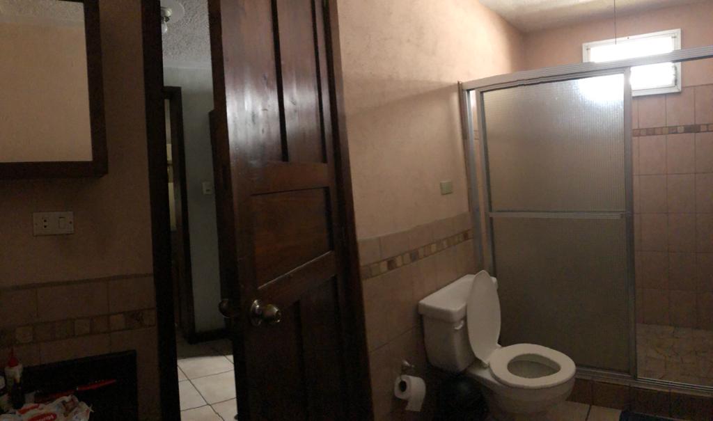 Venta de Casa o Casas, Terrenos, Propiedades, Apartamentos, Inmuebles en Guatemala, zona 11, zona 7, zona 2, zona 18, zona 16, Mixco, Carretera Al Salvador, Fraijanes, Santa Catarina Pinula, Antigua Guatemala, Villa Nueva, Villa Canales, San Miguel Petapa - Venta o Alquiler de Casas En Guatemala