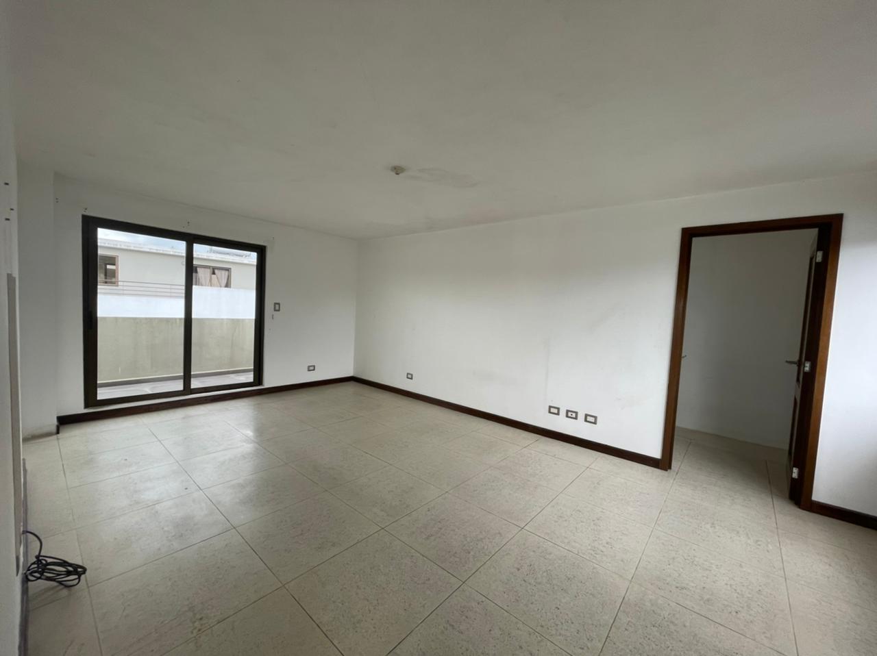 Venta de Casa o Casas, Terrenos, Propiedades, Apartamentos, Inmuebles en Guatemala, zona 11, zona 7, zona 2, zona 18, zona 16, Mixco, Carretera Al Salvador, Fraijanes, Santa Catarina Pinula, Antigua Guatemala, Villa Nueva, Villa Canales, San Miguel Petapa - Venta o Alquiler de Casas En Guatemala