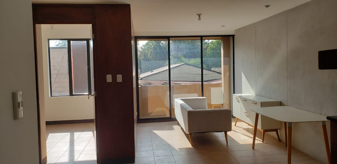 Venta de Casa o Casas, Terrenos, Propiedades, Apartamentos, Inmuebles en Guatemala, zona 11, zona 7, zona 2, zona 18, zona 16, Mixco, Carretera Al Salvador, Fraijanes, Santa Catarina Pinula, Antigua Guatemala, Villa Nueva, Villa Canales, San Miguel Petapa - Venta o Alquiler de Casas En Guatemala