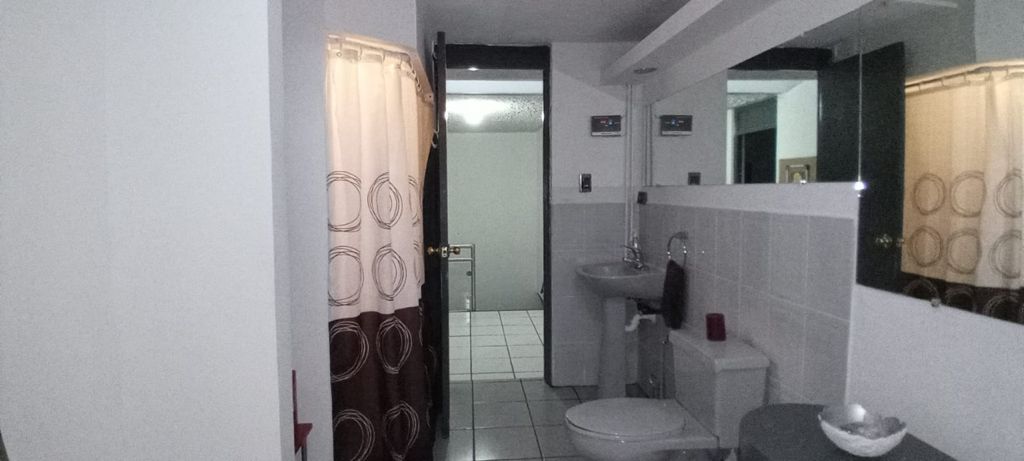 Venta de Casa o Casas, Terrenos, Propiedades, Apartamentos, Inmuebles en Guatemala, zona 11, zona 7, zona 2, zona 18, zona 16, Mixco, Carretera Al Salvador, Fraijanes, Santa Catarina Pinula, Antigua Guatemala, Villa Nueva, Villa Canales, San Miguel Petapa - Venta o Alquiler de Casas En Guatemala