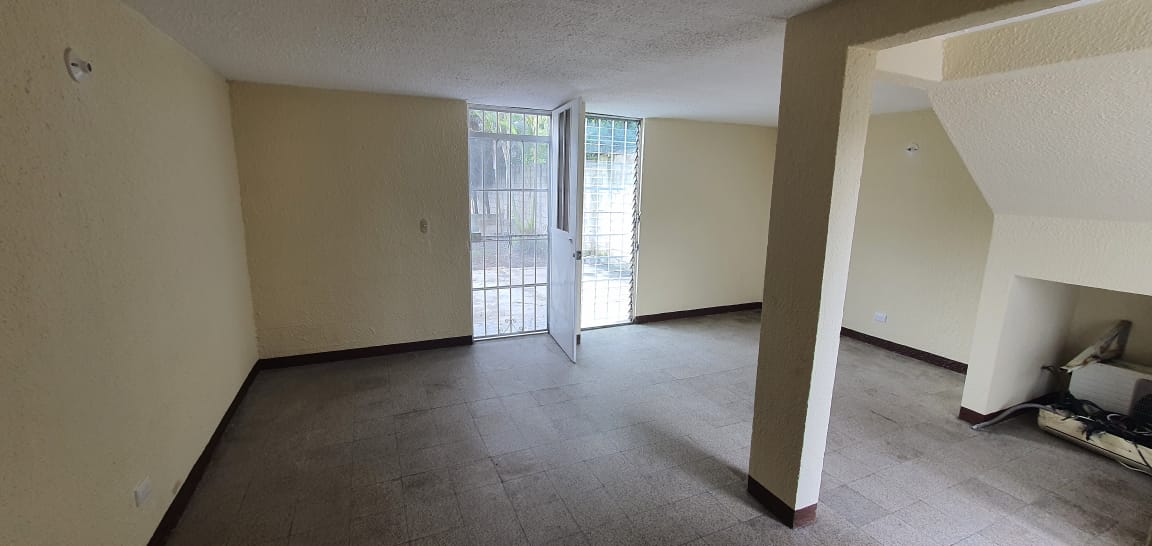 Venta de Casa o Casas, Terrenos, Propiedades, Apartamentos, Inmuebles en Guatemala, zona 11, zona 7, zona 2, zona 18, zona 16, Mixco, Carretera Al Salvador, Fraijanes, Santa Catarina Pinula, Antigua Guatemala, Villa Nueva, Villa Canales, San Miguel Petapa - Venta o Alquiler de Casas En Guatemala