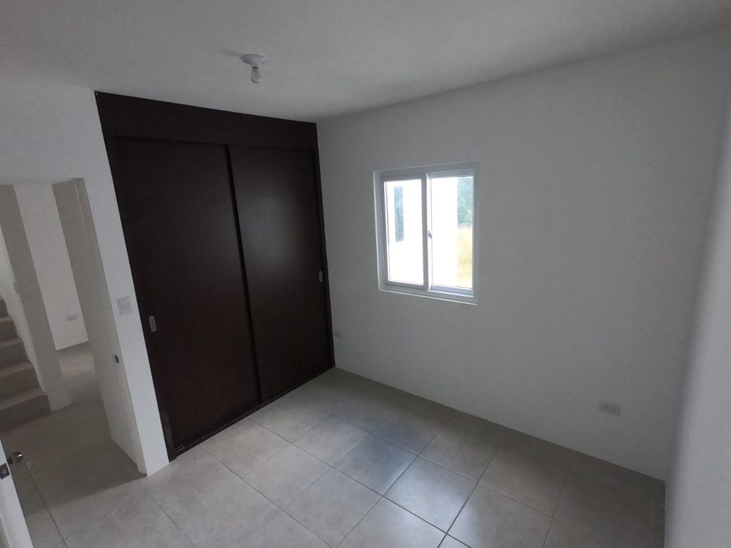 Venta de Casa o Casas, Terrenos, Propiedades, Apartamentos, Inmuebles en Guatemala, zona 11, zona 7, zona 2, zona 18, zona 16, Mixco, Carretera Al Salvador, Fraijanes, Santa Catarina Pinula, Antigua Guatemala, Villa Nueva, Villa Canales, San Miguel Petapa - Venta o Alquiler de Casas En Guatemala