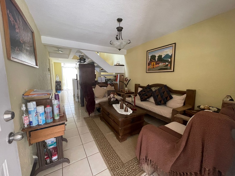 Venta de Casa o Casas, Terrenos, Propiedades, Apartamentos, Inmuebles en Guatemala, zona 11, zona 7, zona 2, zona 18, zona 16, Mixco, Carretera Al Salvador, Fraijanes, Santa Catarina Pinula, Antigua Guatemala, Villa Nueva, Villa Canales, San Miguel Petapa - Venta o Alquiler de Casas En Guatemala