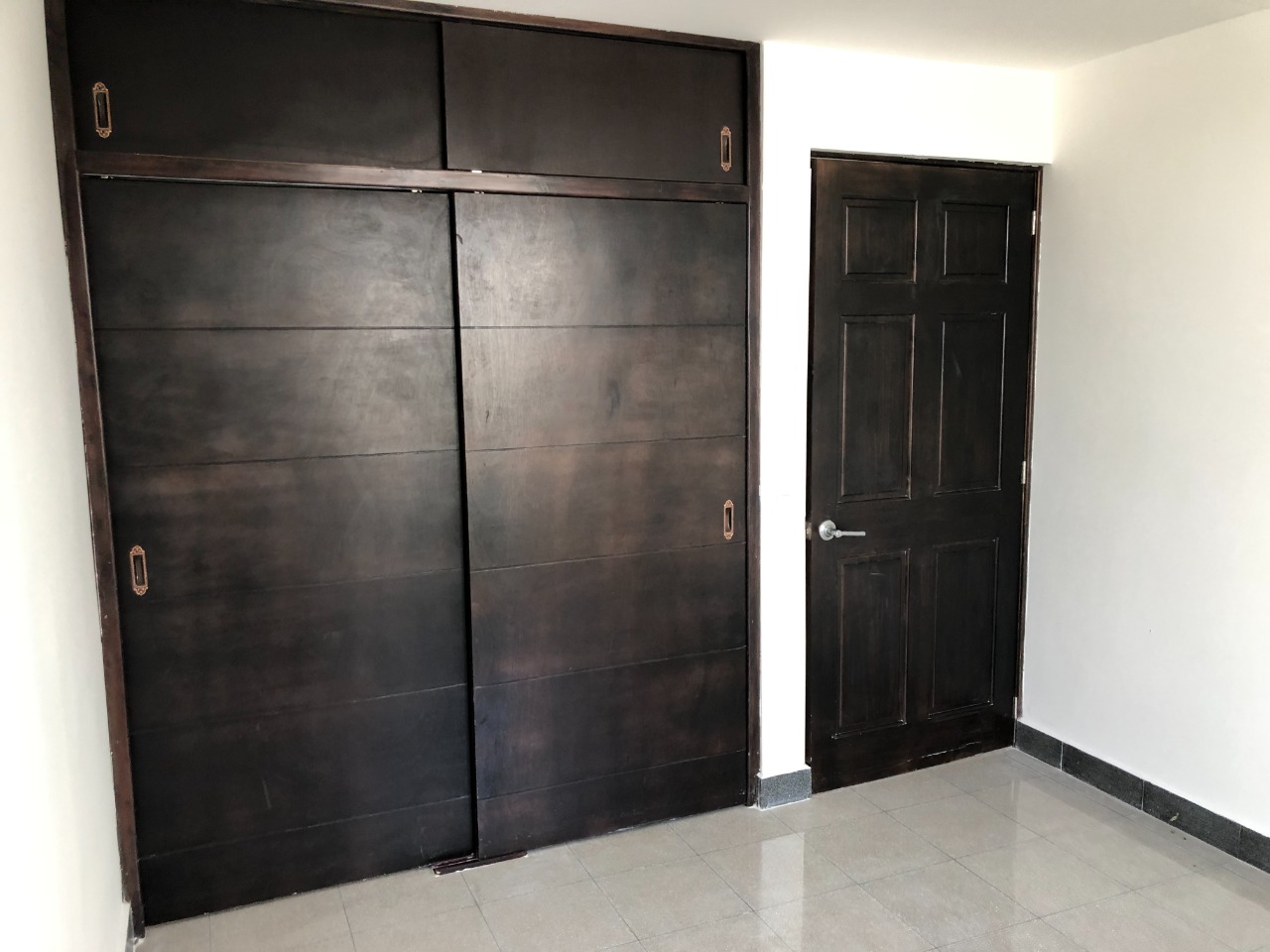 Venta de Casa o Casas, Terrenos, Propiedades, Apartamentos, Inmuebles en Guatemala, zona 11, zona 7, zona 2, zona 18, zona 16, Mixco, Carretera Al Salvador, Fraijanes, Santa Catarina Pinula, Antigua Guatemala, Villa Nueva, Villa Canales, San Miguel Petapa - Venta o Alquiler de Casas En Guatemala