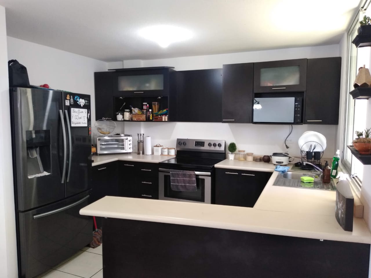 Venta de Casa o Casas, Terrenos, Propiedades, Apartamentos, Inmuebles en Guatemala, zona 11, zona 7, zona 2, zona 18, zona 16, Mixco, Carretera Al Salvador, Fraijanes, Santa Catarina Pinula, Antigua Guatemala, Villa Nueva, Villa Canales, San Miguel Petapa - Venta o Alquiler de Casas En Guatemala