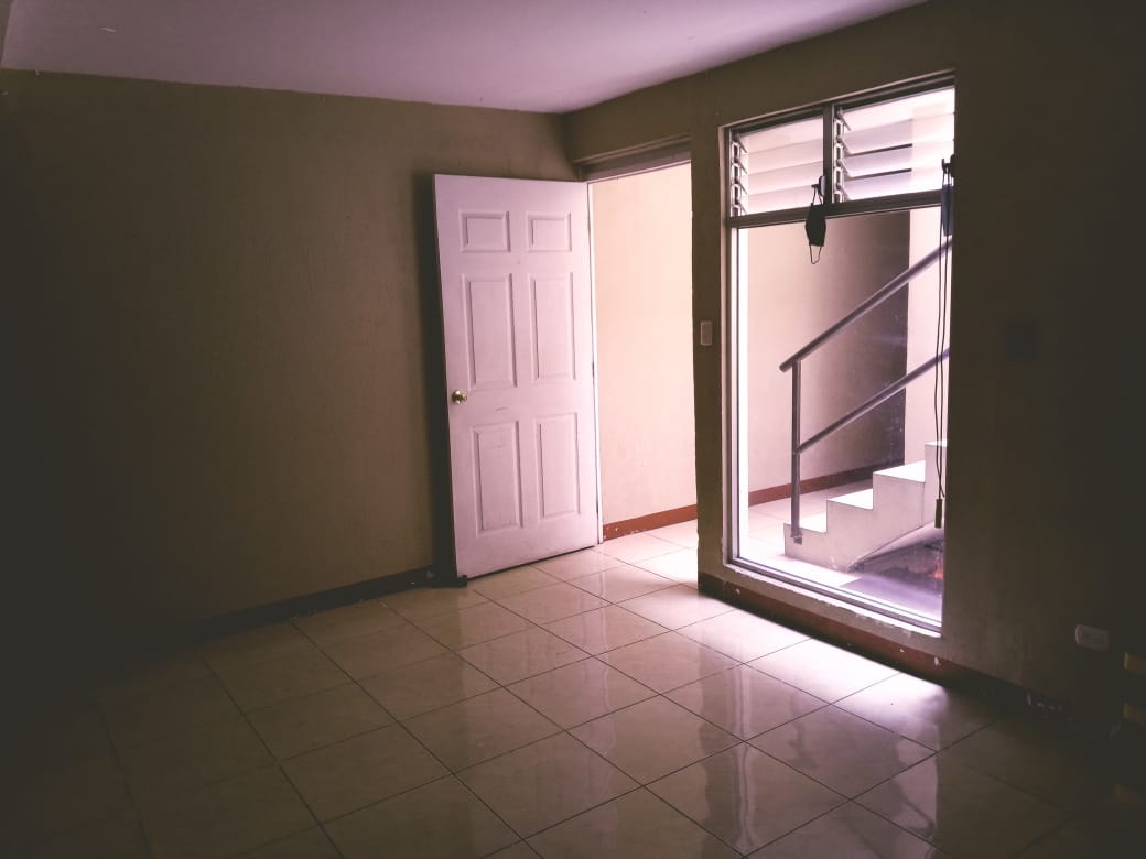 Venta de Casa o Casas, Terrenos, Propiedades, Apartamentos, Inmuebles en Guatemala, zona 11, zona 7, zona 2, zona 18, zona 16, Mixco, Carretera Al Salvador, Fraijanes, Santa Catarina Pinula, Antigua Guatemala, Villa Nueva, Villa Canales, San Miguel Petapa - Venta o Alquiler de Casas En Guatemala