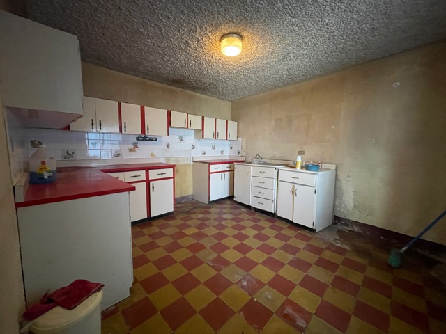 Venta de Casa o Casas, Terrenos, Propiedades, Apartamentos, Inmuebles en Guatemala, zona 11, zona 7, zona 2, zona 18, zona 16, Mixco, Carretera Al Salvador, Fraijanes, Santa Catarina Pinula, Antigua Guatemala, Villa Nueva, Villa Canales, San Miguel Petapa - Venta o Alquiler de Casas En Guatemala