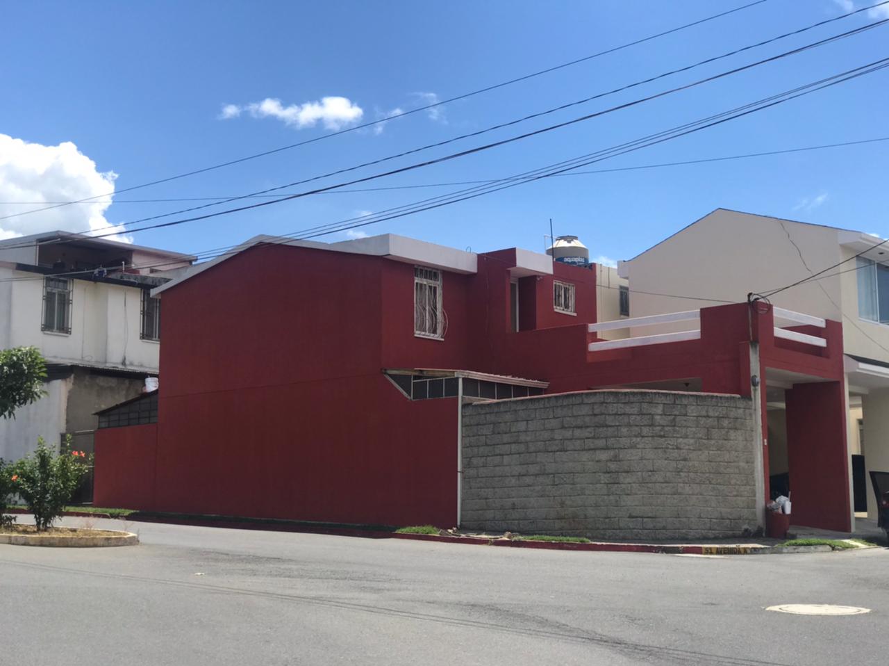 Casas en Venta en Villa Nueva - CASA DE ESQUINA, CONDOMINIO DE MUCHA  PLUSVALIA - Venta de Casas Baratas