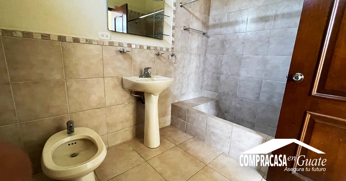 Venta de Casa o Casas, Terrenos, Propiedades, Apartamentos, Inmuebles en Guatemala, zona 11, zona 7, zona 2, zona 18, zona 16, Mixco, Carretera Al Salvador, Fraijanes, Santa Catarina Pinula, Antigua Guatemala, Villa Nueva, Villa Canales, San Miguel Petapa - Venta o Alquiler de Casas En Guatemala