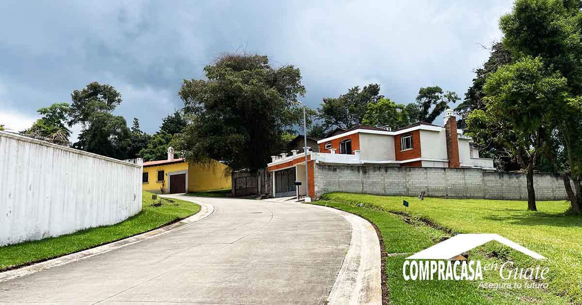 Venta de Casa o Casas, Terrenos, Propiedades, Apartamentos, Inmuebles en Guatemala, zona 11, zona 7, zona 2, zona 18, zona 16, Mixco, Carretera Al Salvador, Fraijanes, Santa Catarina Pinula, Antigua Guatemala, Villa Nueva, Villa Canales, San Miguel Petapa - Venta o Alquiler de Casas En Guatemala