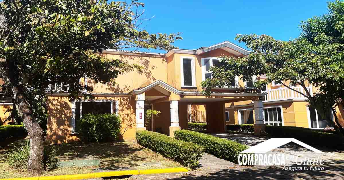 Venta de Casa o Casas, Terrenos, Propiedades, Apartamentos, Inmuebles en Guatemala, zona 11, zona 7, zona 2, zona 18, zona 16, Mixco, Carretera Al Salvador, Fraijanes, Santa Catarina Pinula, Antigua Guatemala, Villa Nueva, Villa Canales, San Miguel Petapa - Venta o Alquiler de Casas En Guatemala