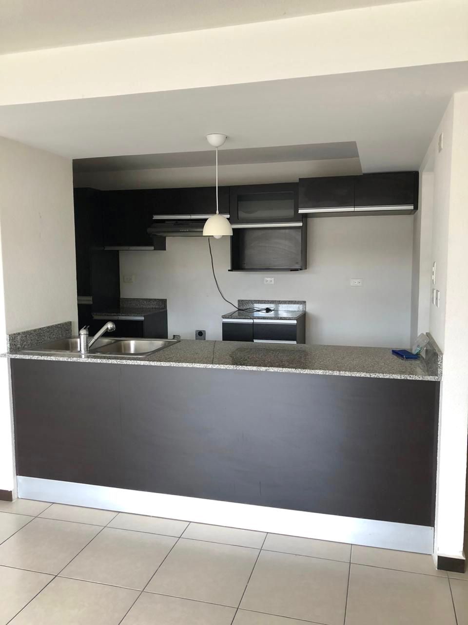 Venta de Casa o Casas, Terrenos, Propiedades, Apartamentos, Inmuebles en Guatemala, zona 11, zona 7, zona 2, zona 18, zona 16, Mixco, Carretera Al Salvador, Fraijanes, Santa Catarina Pinula, Antigua Guatemala, Villa Nueva, Villa Canales, San Miguel Petapa - Venta o Alquiler de Casas En Guatemala