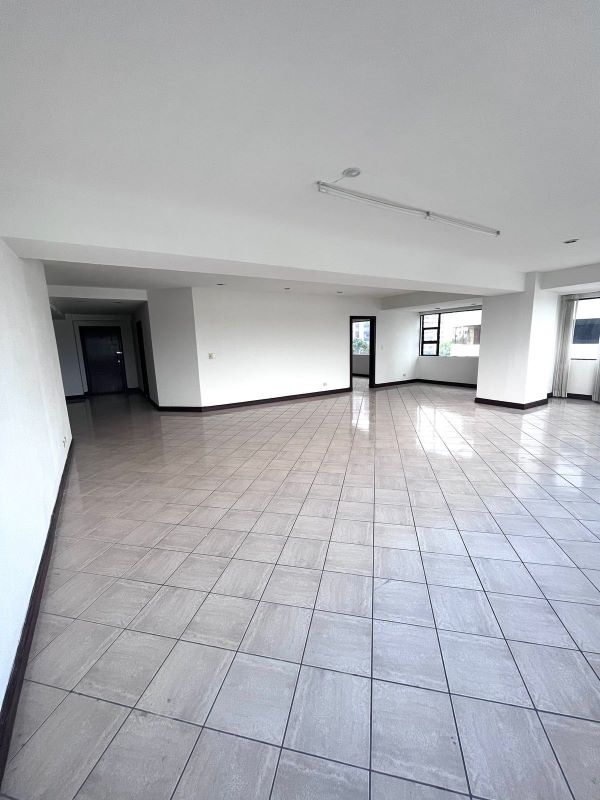 Venta de Casa o Casas, Terrenos, Propiedades, Apartamentos, Inmuebles en Guatemala, zona 11, zona 7, zona 2, zona 18, zona 16, Mixco, Carretera Al Salvador, Fraijanes, Santa Catarina Pinula, Antigua Guatemala, Villa Nueva, Villa Canales, San Miguel Petapa - Venta o Alquiler de Casas En Guatemala