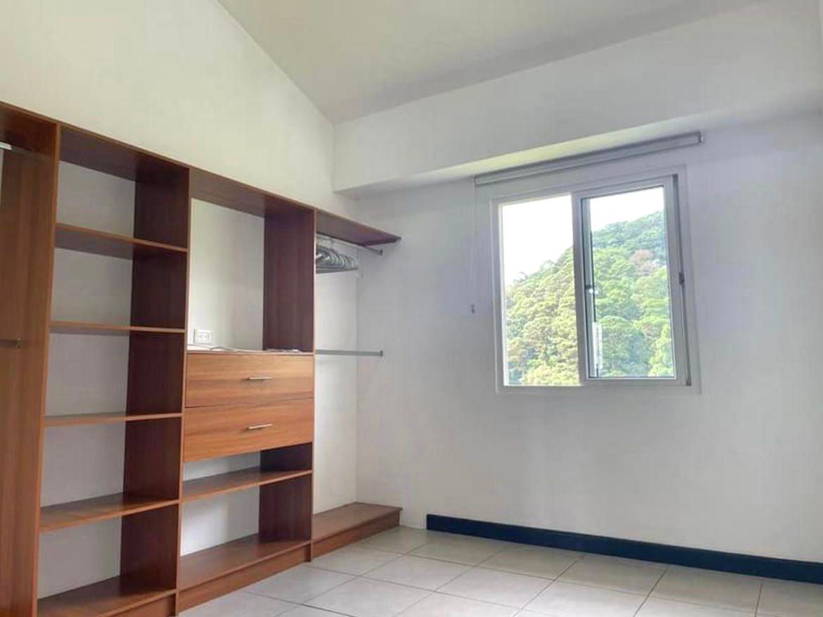 Venta de Casa o Casas, Terrenos, Propiedades, Apartamentos, Inmuebles en Guatemala, zona 11, zona 7, zona 2, zona 18, zona 16, Mixco, Carretera Al Salvador, Fraijanes, Santa Catarina Pinula, Antigua Guatemala, Villa Nueva, Villa Canales, San Miguel Petapa - Venta o Alquiler de Casas En Guatemala