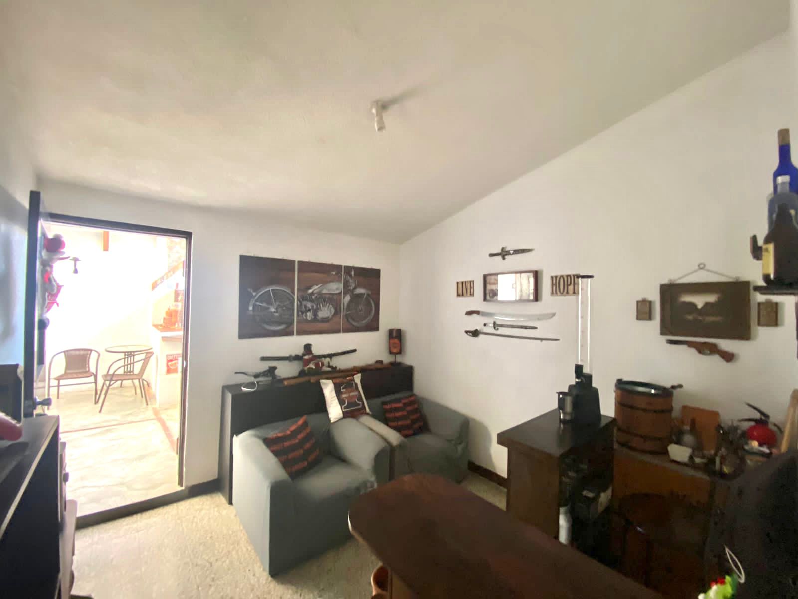 Venta de Casa o Casas, Terrenos, Propiedades, Apartamentos, Inmuebles en Guatemala, zona 11, zona 7, zona 2, zona 18, zona 16, Mixco, Carretera Al Salvador, Fraijanes, Santa Catarina Pinula, Antigua Guatemala, Villa Nueva, Villa Canales, San Miguel Petapa - Venta o Alquiler de Casas En Guatemala