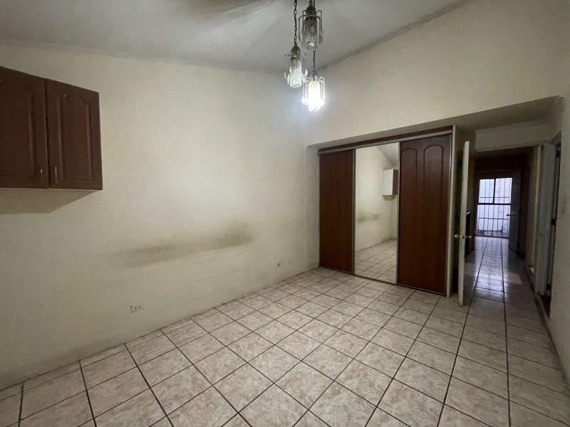 Venta de Casa o Casas, Terrenos, Propiedades, Apartamentos, Inmuebles en Guatemala, zona 11, zona 7, zona 2, zona 18, zona 16, Mixco, Carretera Al Salvador, Fraijanes, Santa Catarina Pinula, Antigua Guatemala, Villa Nueva, Villa Canales, San Miguel Petapa - Venta o Alquiler de Casas En Guatemala