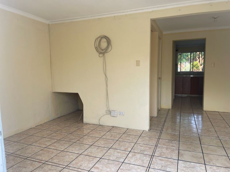 Venta de Casa o Casas, Terrenos, Propiedades, Apartamentos, Inmuebles en Guatemala, zona 11, zona 7, zona 2, zona 18, zona 16, Mixco, Carretera Al Salvador, Fraijanes, Santa Catarina Pinula, Antigua Guatemala, Villa Nueva, Villa Canales, San Miguel Petapa - Venta o Alquiler de Casas En Guatemala