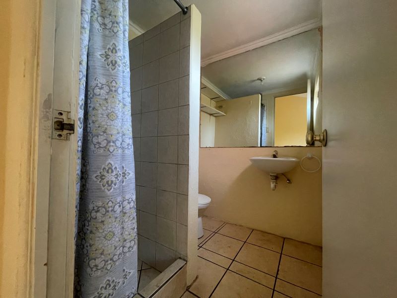 Venta de Casa o Casas, Terrenos, Propiedades, Apartamentos, Inmuebles en Guatemala, zona 11, zona 7, zona 2, zona 18, zona 16, Mixco, Carretera Al Salvador, Fraijanes, Santa Catarina Pinula, Antigua Guatemala, Villa Nueva, Villa Canales, San Miguel Petapa - Venta o Alquiler de Casas En Guatemala