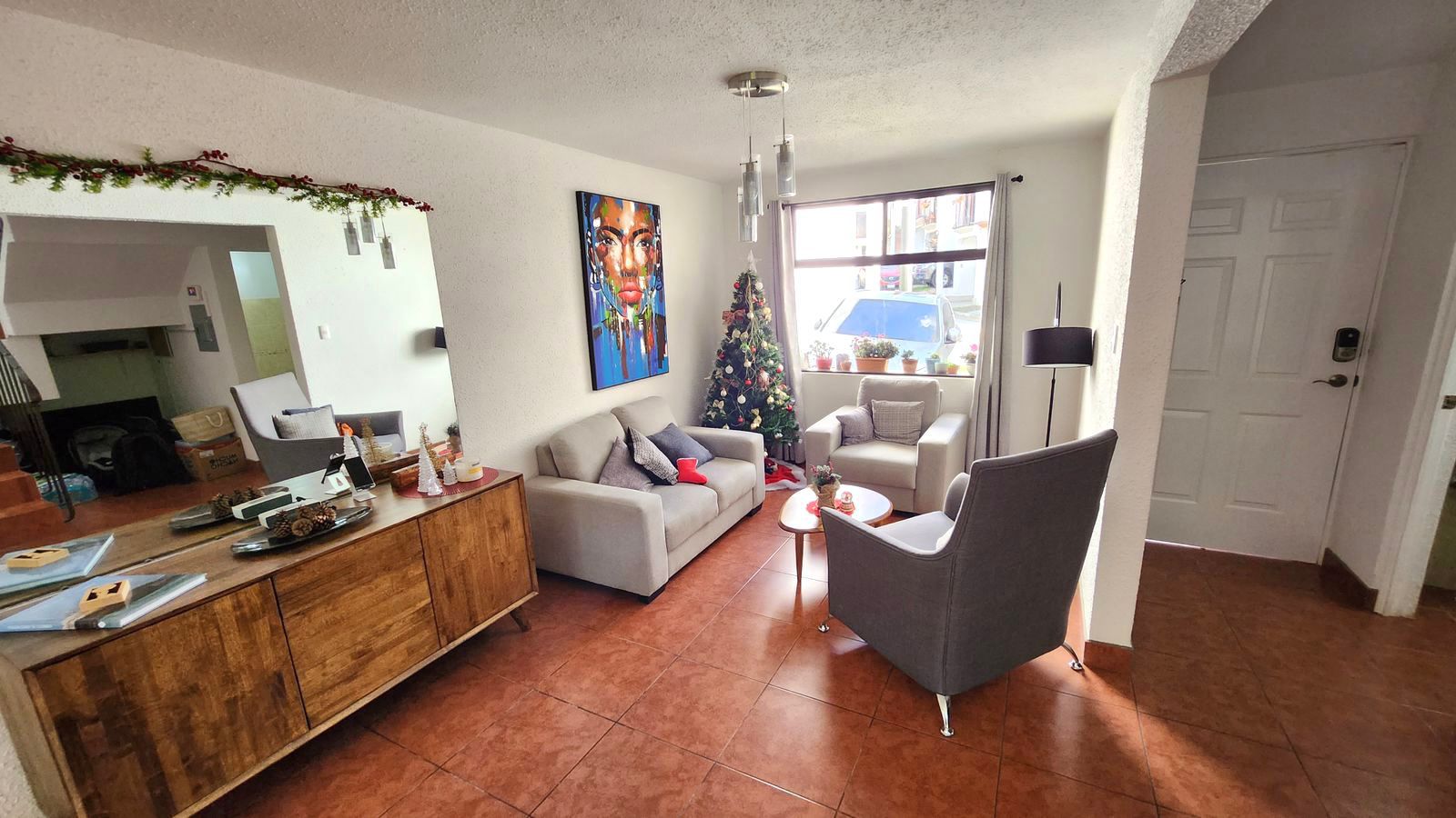 Venta de Casa o Casas, Terrenos, Propiedades, Apartamentos, Inmuebles en Guatemala, zona 11, zona 7, zona 2, zona 18, zona 16, Mixco, Carretera Al Salvador, Fraijanes, Santa Catarina Pinula, Antigua Guatemala, Villa Nueva, Villa Canales, San Miguel Petapa - Venta o Alquiler de Casas En Guatemala