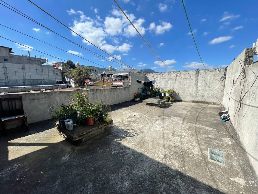 Venta de Casa o Casas, Terrenos, Propiedades, Apartamentos, Inmuebles en Guatemala, zona 11, zona 7, zona 2, zona 18, zona 16, Mixco, Carretera Al Salvador, Fraijanes, Santa Catarina Pinula, Antigua Guatemala, Villa Nueva, Villa Canales, San Miguel Petapa - Venta o Alquiler de Casas En Guatemala