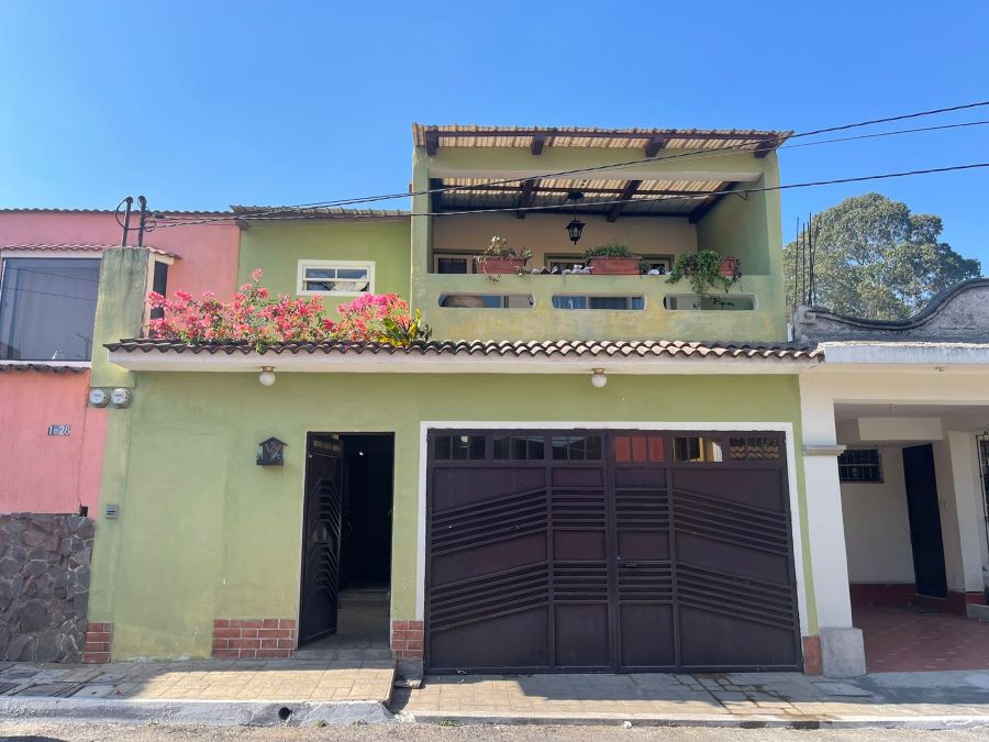 Venta de Casa o Casas, Terrenos, Propiedades, Apartamentos, Inmuebles en Guatemala, zona 11, zona 7, zona 2, zona 18, zona 16, Mixco, Carretera Al Salvador, Fraijanes, Santa Catarina Pinula, Antigua Guatemala, Villa Nueva, Villa Canales, San Miguel Petapa - Venta o Alquiler de Casas En Guatemala