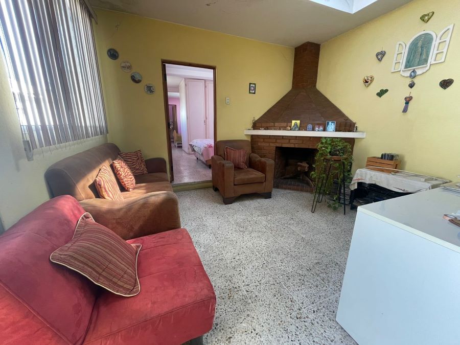 Venta de Casa o Casas, Terrenos, Propiedades, Apartamentos, Inmuebles en Guatemala, zona 11, zona 7, zona 2, zona 18, zona 16, Mixco, Carretera Al Salvador, Fraijanes, Santa Catarina Pinula, Antigua Guatemala, Villa Nueva, Villa Canales, San Miguel Petapa - Venta o Alquiler de Casas En Guatemala