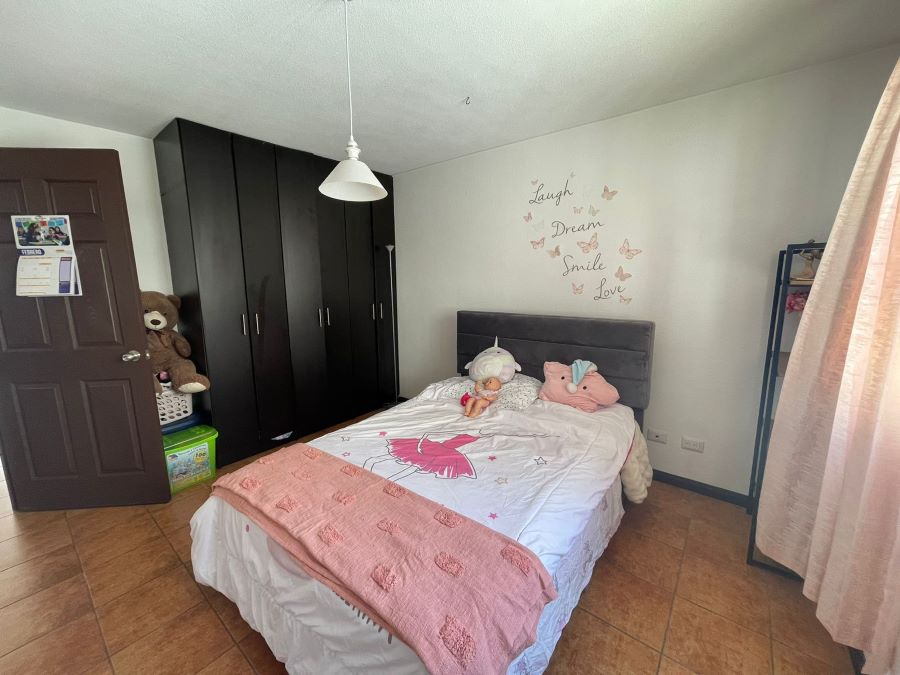 Venta de Casa o Casas, Terrenos, Propiedades, Apartamentos, Inmuebles en Guatemala, zona 11, zona 7, zona 2, zona 18, zona 16, Mixco, Carretera Al Salvador, Fraijanes, Santa Catarina Pinula, Antigua Guatemala, Villa Nueva, Villa Canales, San Miguel Petapa - Venta o Alquiler de Casas En Guatemala