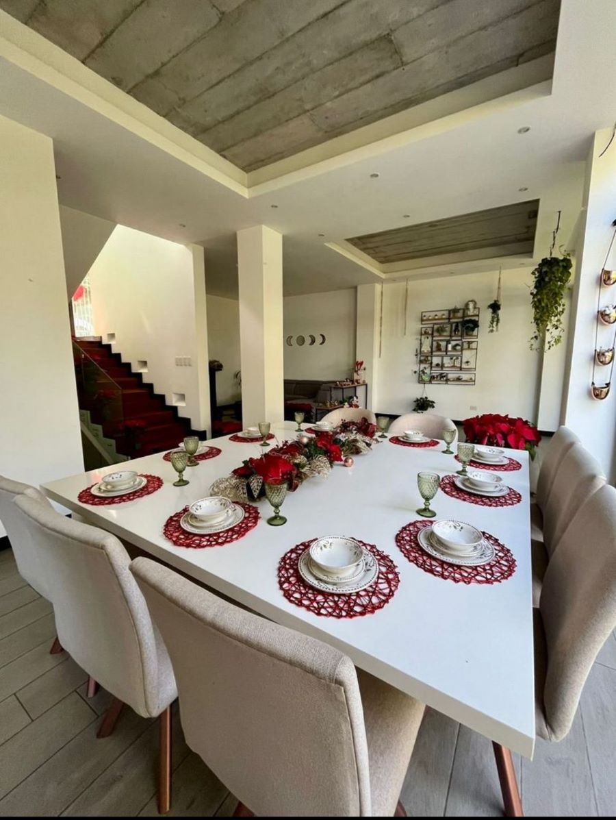 Venta de Casa o Casas, Terrenos, Propiedades, Apartamentos, Inmuebles en Guatemala, zona 11, zona 7, zona 2, zona 18, zona 16, Mixco, Carretera Al Salvador, Fraijanes, Santa Catarina Pinula, Antigua Guatemala, Villa Nueva, Villa Canales, San Miguel Petapa - Venta o Alquiler de Casas En Guatemala