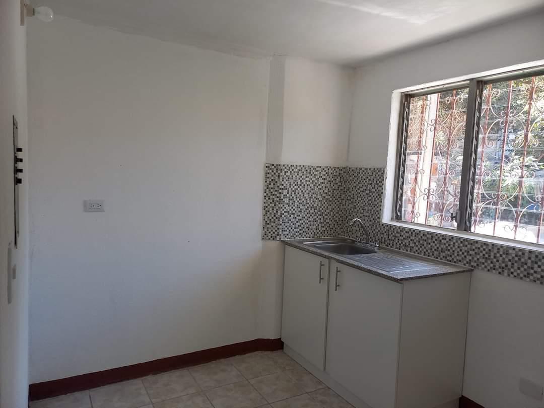 Venta de Casa o Casas, Terrenos, Propiedades, Apartamentos, Inmuebles en Guatemala, zona 11, zona 7, zona 2, zona 18, zona 16, Mixco, Carretera Al Salvador, Fraijanes, Santa Catarina Pinula, Antigua Guatemala, Villa Nueva, Villa Canales, San Miguel Petapa - Venta o Alquiler de Casas En Guatemala