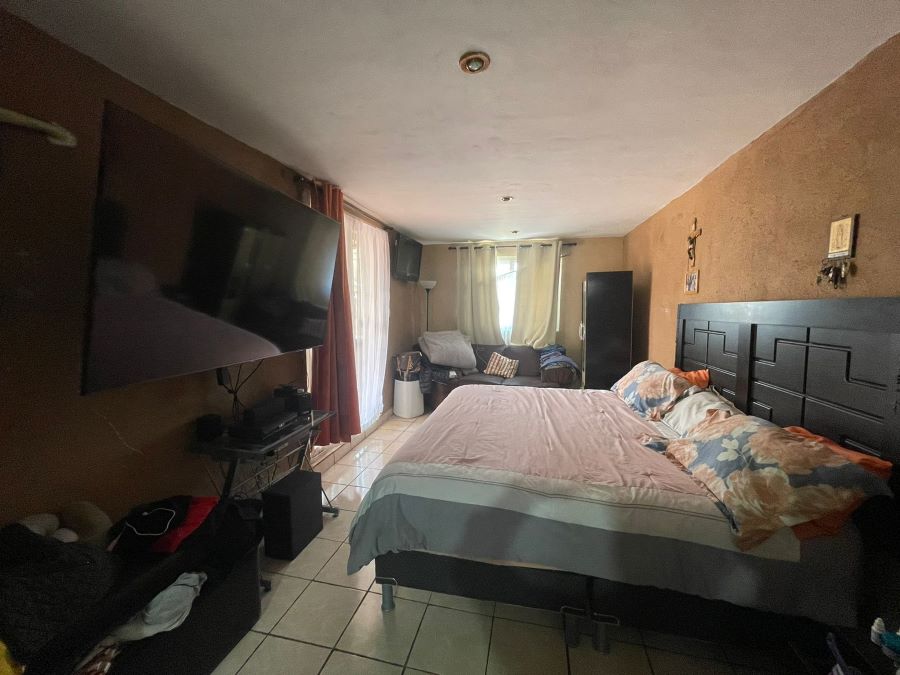 Venta de Casa o Casas, Terrenos, Propiedades, Apartamentos, Inmuebles en Guatemala, zona 11, zona 7, zona 2, zona 18, zona 16, Mixco, Carretera Al Salvador, Fraijanes, Santa Catarina Pinula, Antigua Guatemala, Villa Nueva, Villa Canales, San Miguel Petapa - Venta o Alquiler de Casas En Guatemala