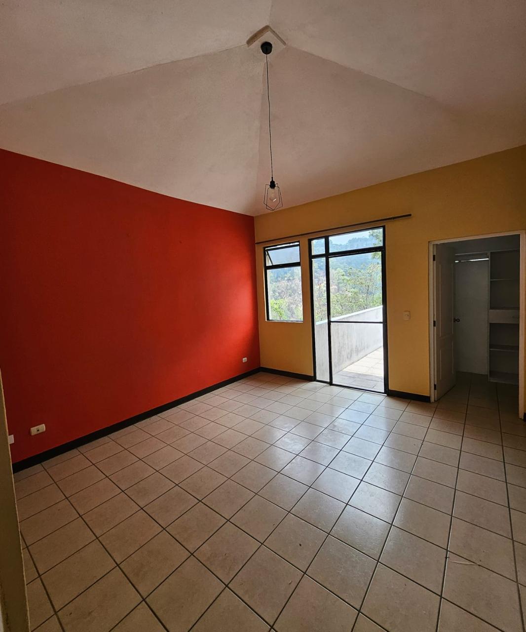 Venta de Casa o Casas, Terrenos, Propiedades, Apartamentos, Inmuebles en Guatemala, zona 11, zona 7, zona 2, zona 18, zona 16, Mixco, Carretera Al Salvador, Fraijanes, Santa Catarina Pinula, Antigua Guatemala, Villa Nueva, Villa Canales, San Miguel Petapa - Venta o Alquiler de Casas En Guatemala