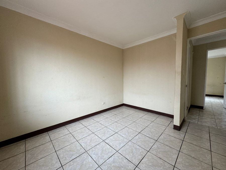Venta de Casa o Casas, Terrenos, Propiedades, Apartamentos, Inmuebles en Guatemala, zona 11, zona 7, zona 2, zona 18, zona 16, Mixco, Carretera Al Salvador, Fraijanes, Santa Catarina Pinula, Antigua Guatemala, Villa Nueva, Villa Canales, San Miguel Petapa - Venta o Alquiler de Casas En Guatemala