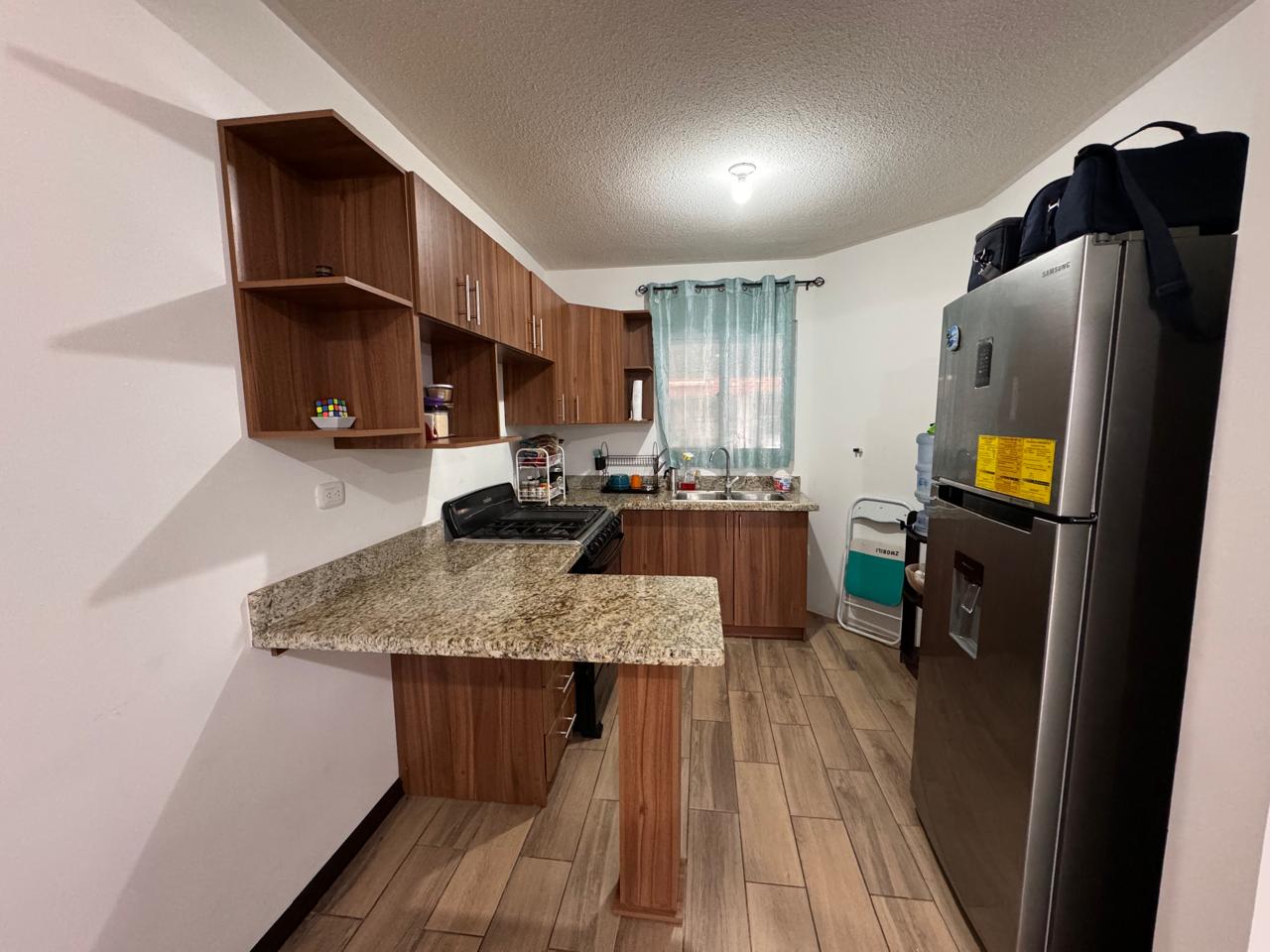 Venta de Casa o Casas, Terrenos, Propiedades, Apartamentos, Inmuebles en Guatemala, zona 11, zona 7, zona 2, zona 18, zona 16, Mixco, Carretera Al Salvador, Fraijanes, Santa Catarina Pinula, Antigua Guatemala, Villa Nueva, Villa Canales, San Miguel Petapa - Venta o Alquiler de Casas En Guatemala