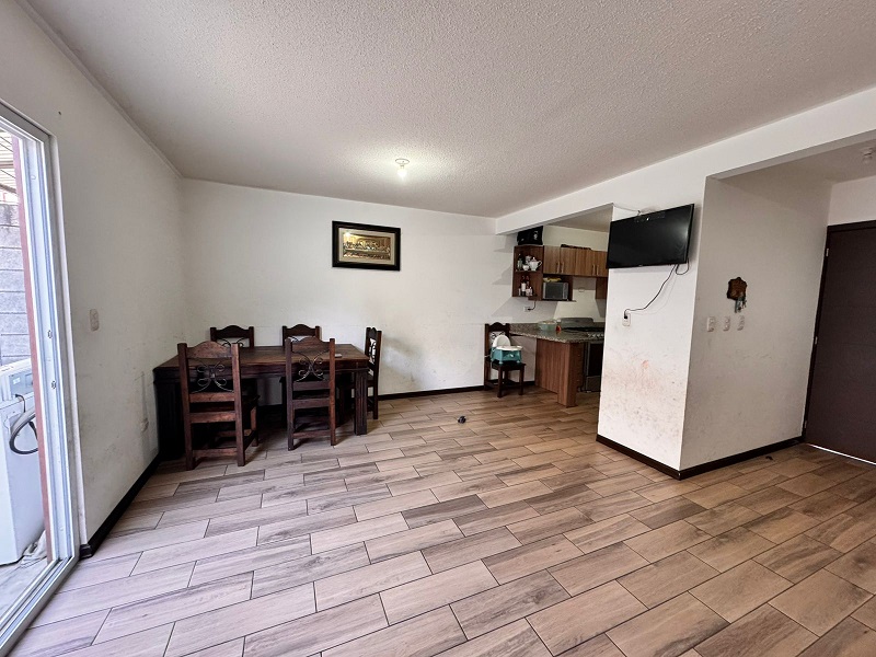Venta de Casa o Casas, Terrenos, Propiedades, Apartamentos, Inmuebles en Guatemala, zona 11, zona 7, zona 2, zona 18, zona 16, Mixco, Carretera Al Salvador, Fraijanes, Santa Catarina Pinula, Antigua Guatemala, Villa Nueva, Villa Canales, San Miguel Petapa - Venta o Alquiler de Casas En Guatemala