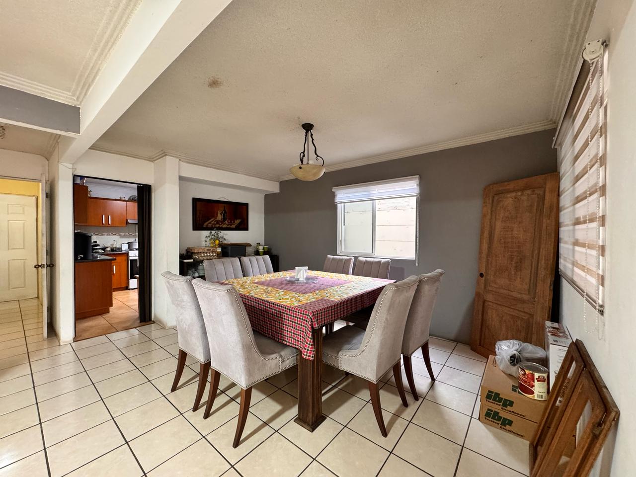 Venta de Casa o Casas, Terrenos, Propiedades, Apartamentos, Inmuebles en Guatemala, zona 11, zona 7, zona 2, zona 18, zona 16, Mixco, Carretera Al Salvador, Fraijanes, Santa Catarina Pinula, Antigua Guatemala, Villa Nueva, Villa Canales, San Miguel Petapa - Venta o Alquiler de Casas En Guatemala
