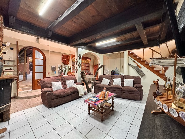 Venta de Casa o Casas, Terrenos, Propiedades, Apartamentos, Inmuebles en Guatemala, zona 11, zona 7, zona 2, zona 18, zona 16, Mixco, Carretera Al Salvador, Fraijanes, Santa Catarina Pinula, Antigua Guatemala, Villa Nueva, Villa Canales, San Miguel Petapa - Venta o Alquiler de Casas En Guatemala