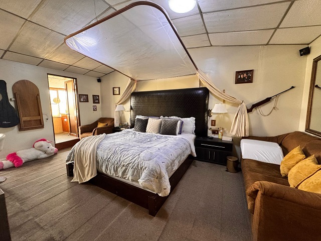 Venta de Casa o Casas, Terrenos, Propiedades, Apartamentos, Inmuebles en Guatemala, zona 11, zona 7, zona 2, zona 18, zona 16, Mixco, Carretera Al Salvador, Fraijanes, Santa Catarina Pinula, Antigua Guatemala, Villa Nueva, Villa Canales, San Miguel Petapa - Venta o Alquiler de Casas En Guatemala