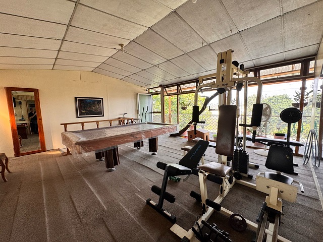 Venta de Casa o Casas, Terrenos, Propiedades, Apartamentos, Inmuebles en Guatemala, zona 11, zona 7, zona 2, zona 18, zona 16, Mixco, Carretera Al Salvador, Fraijanes, Santa Catarina Pinula, Antigua Guatemala, Villa Nueva, Villa Canales, San Miguel Petapa - Venta o Alquiler de Casas En Guatemala