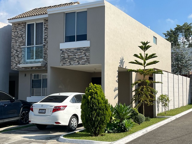 Venta de Casa o Casas, Terrenos, Propiedades, Apartamentos, Inmuebles en Guatemala, zona 11, zona 7, zona 2, zona 18, zona 16, Mixco, Carretera Al Salvador, Fraijanes, Santa Catarina Pinula, Antigua Guatemala, Villa Nueva, Villa Canales, San Miguel Petapa - Venta o Alquiler de Casas En Guatemala