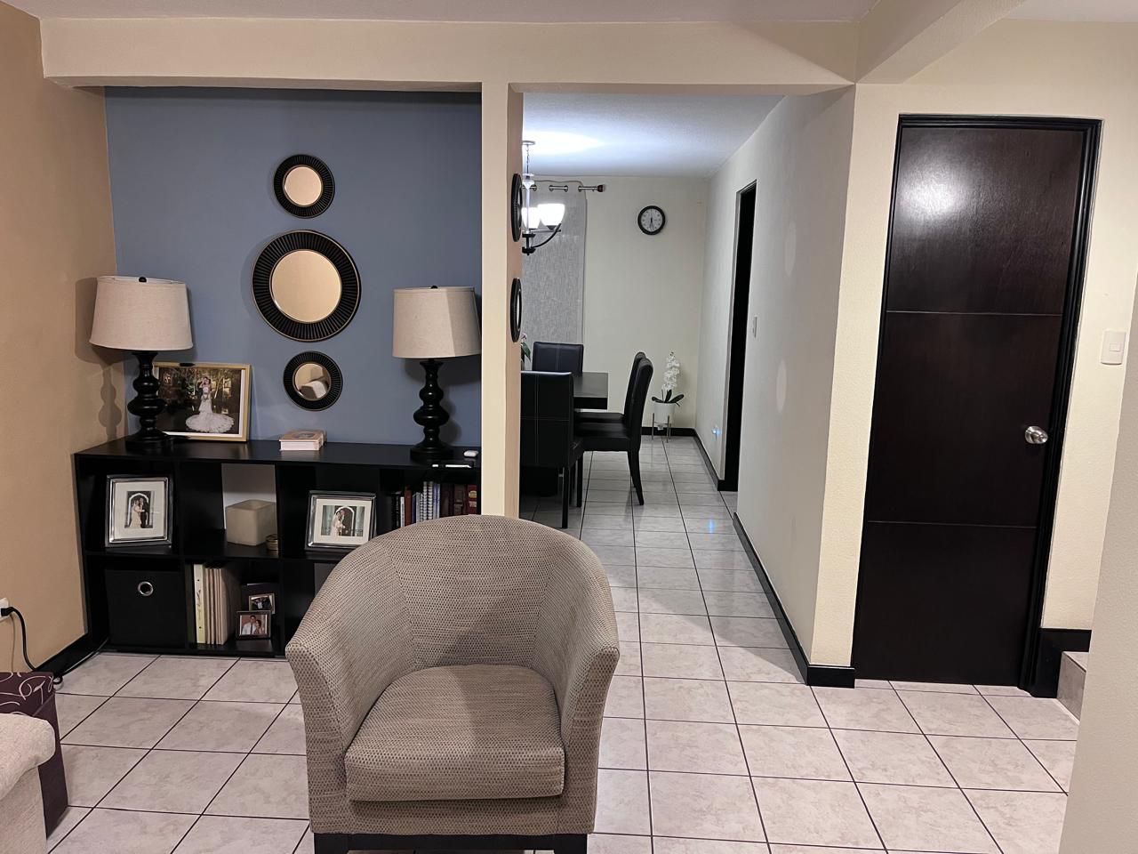 Venta de Casa o Casas, Terrenos, Propiedades, Apartamentos, Inmuebles en Guatemala, zona 11, zona 7, zona 2, zona 18, zona 16, Mixco, Carretera Al Salvador, Fraijanes, Santa Catarina Pinula, Antigua Guatemala, Villa Nueva, Villa Canales, San Miguel Petapa - Venta o Alquiler de Casas En Guatemala
