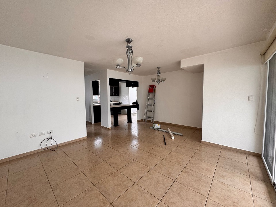 Venta de Casa o Casas, Terrenos, Propiedades, Apartamentos, Inmuebles en Guatemala, zona 11, zona 7, zona 2, zona 18, zona 16, Mixco, Carretera Al Salvador, Fraijanes, Santa Catarina Pinula, Antigua Guatemala, Villa Nueva, Villa Canales, San Miguel Petapa - Venta o Alquiler de Casas En Guatemala